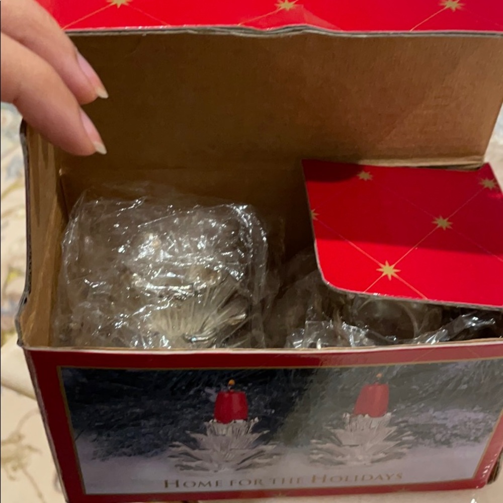 Gorgeous Silverplated Candleholders - Picture 3 of 3